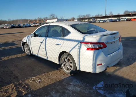 2014 Nissan Sentra Sr z USA, uszkodzony, nr VIN 3N1AB7AP7EY296962